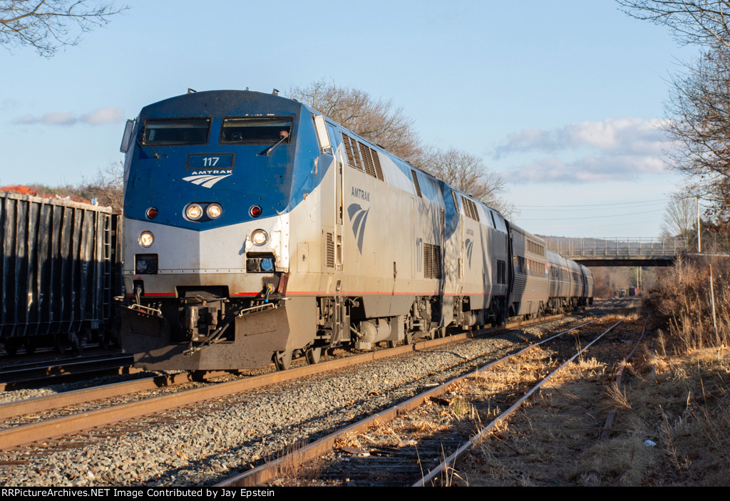 AMTK 117 leads the Lake Shore Limited West 